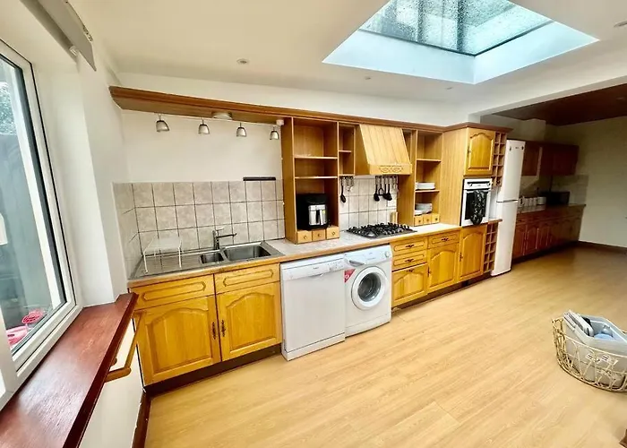 4 Bed House In Daneby Road,Se6